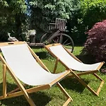 Appartement 68m2 Mit Pool Und Garten
