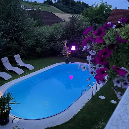 68m2 Mit Pool Und Garten Appartement Mosing