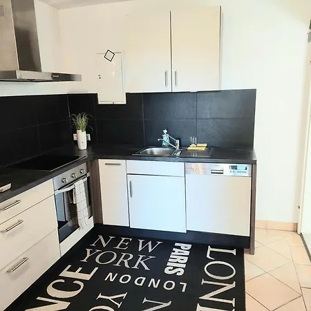 Appartement 68m2 Mit Pool Und Garten