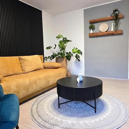 68m2 Mit Pool Und Garten Mosing