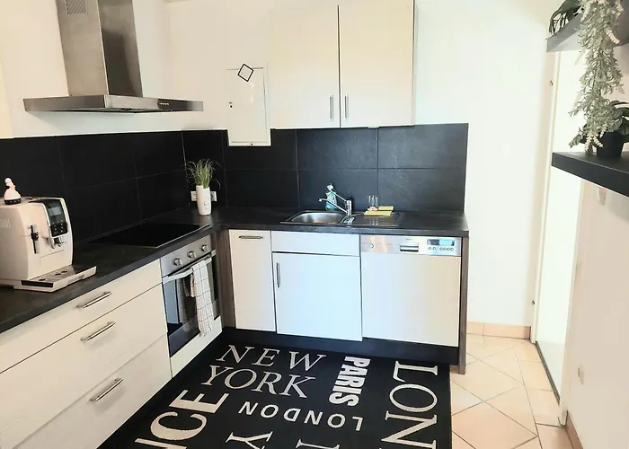 Appartement 68m2 Mit Pool Und Garten